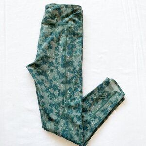Women / Teen Zella Green Print Leggings size Medium